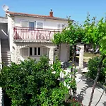 Bise Apartment *