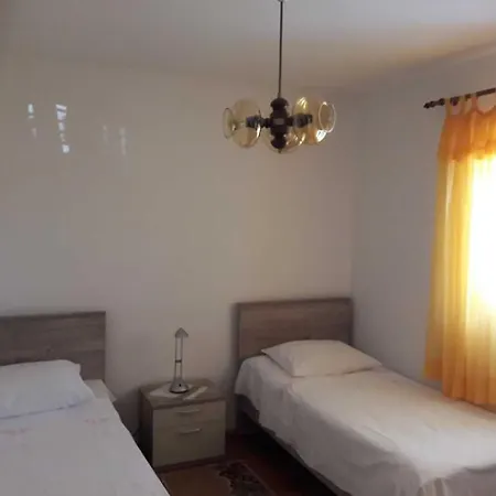 Apartment Bise *