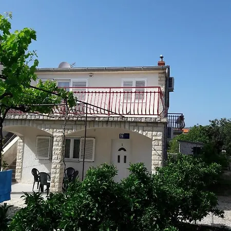 Bise Apartment *